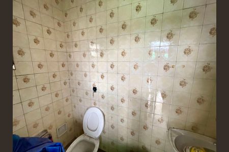 Casa à venda com 400m², 6 quartos e 8 vagas Casa à venda com 400m², 6 quartos e 8 vagasBanheiro 3