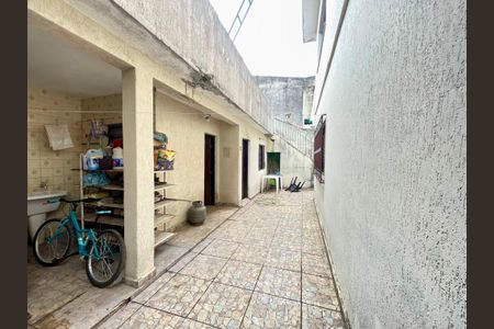 Casa à venda com 400m², 6 quartos e 8 vagas Casa à venda com 400m², 6 quartos e 8 vagasÁrea externa