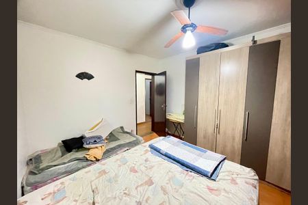 Casa à venda com 400m², 6 quartos e 8 vagas Casa à venda com 400m², 6 quartos e 8 vagasQuarto 2