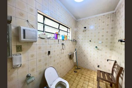 Casa à venda com 400m², 6 quartos e 8 vagas Casa à venda com 400m², 6 quartos e 8 vagasBanheiro 1