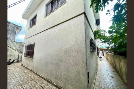 Casa à venda com 400m², 6 quartos e 8 vagas Casa à venda com 400m², 6 quartos e 8 vagasCorredor lateral