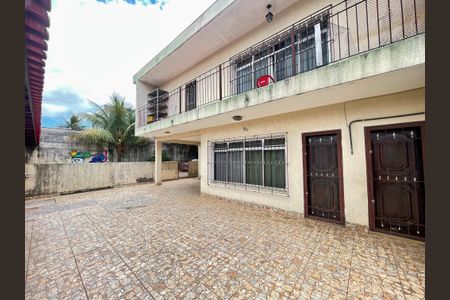 Casa à venda com 400m², 6 quartos e 8 vagas Casa à venda com 400m², 6 quartos e 8 vagasGaragem
