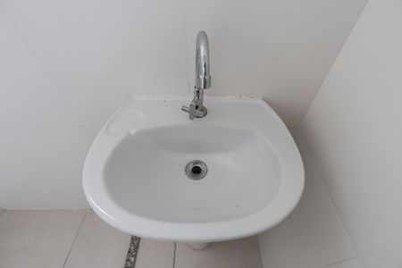 Apartamento para alugar com 44m², 2 quartos e sem vaga Apartamento para alugar com 44m², 2 quartos e sem vagaBanheiro