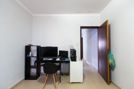 Casa à venda com 100m², 2 quartos e 2 vagas Casa à venda com 100m², 2 quartos e 2 vagasQuarto 2