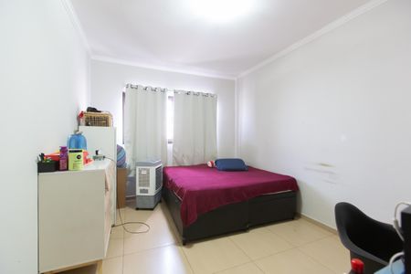 Casa à venda com 100m², 2 quartos e 2 vagas Casa à venda com 100m², 2 quartos e 2 vagasQuarto 2