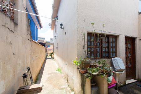 Casa à venda com 100m², 2 quartos e 2 vagas Casa à venda com 100m², 2 quartos e 2 vagasÁrea de Serviço