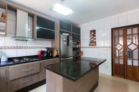 Casa à venda com 100m², 2 quartos e 2 vagas Casa à venda com 100m², 2 quartos e 2 vagasCozinha