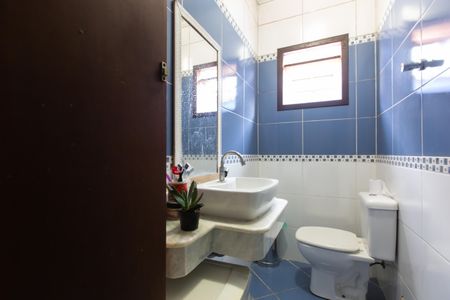 Casa à venda com 100m², 2 quartos e 2 vagas Casa à venda com 100m², 2 quartos e 2 vagasBanheiro 2