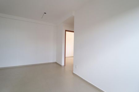 Apartamento para alugar com 80m², 2 quartos e 1 vagaSala