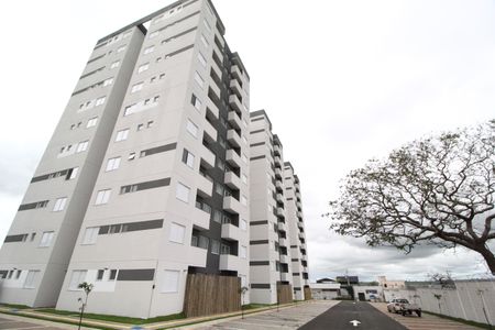 Apartamento para alugar com 80m², 2 quartos e 1 vagaFachada