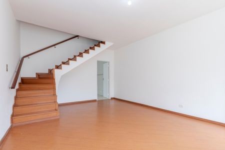Casa à venda com 150m², 4 quartos e 3 vagasSala