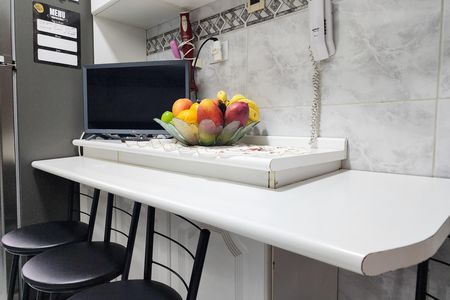 Cozinha  de apartamento à venda com 2 quartos, 57m² em Demarchi, São Bernardo do Campo