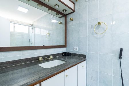 Apartamento para alugar com 128m², 3 quartos e 2 vagas Apartamento para alugar com 128m², 3 quartos e 2 vagasBanheiro da Suíte