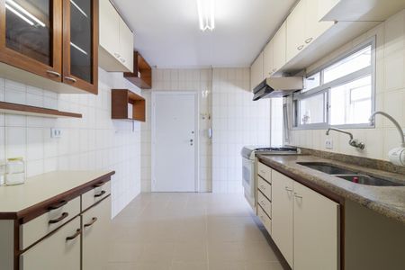 Apartamento para alugar com 128m², 3 quartos e 2 vagas Apartamento para alugar com 128m², 3 quartos e 2 vagasCozinha