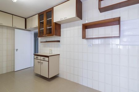 Apartamento para alugar com 128m², 3 quartos e 2 vagas Apartamento para alugar com 128m², 3 quartos e 2 vagasCozinha