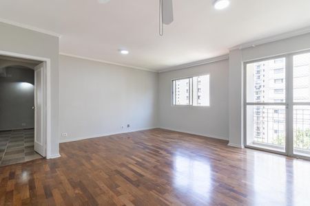 Apartamento para alugar com 128m², 3 quartos e 2 vagas Apartamento para alugar com 128m², 3 quartos e 2 vagasSala