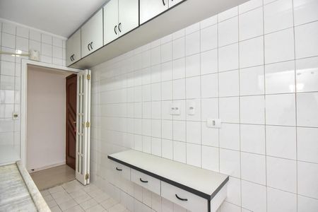 Apartamento à venda com 65m², 3 quartos e 2 vagasCozinha