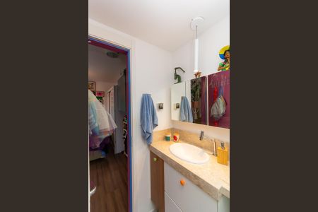 Banheiro de apartamento à venda com 1 quarto, 24m² em Sé, São Paulo