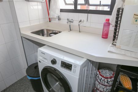 Apartamento à venda com 95m², 2 quartos e 1 vagaÁrea de Serviço