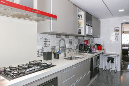 Apartamento à venda com 95m², 2 quartos e 1 vagaCozinha