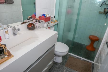 Apartamento à venda com 95m², 2 quartos e 1 vagaBanheiro da Suíte