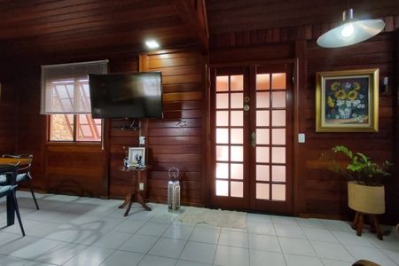 Casa de condomínio à venda com 154m², 3 quartos e 2 vagasSala