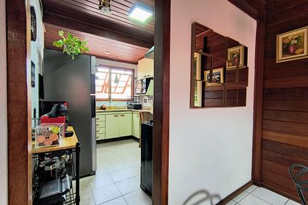 Casa de condomínio à venda com 154m², 3 quartos e 2 vagasCozinha - Armários