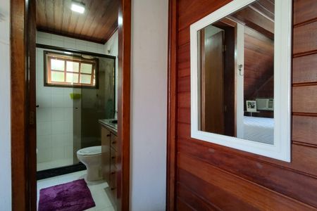 Casa de condomínio à venda com 154m², 3 quartos e 2 vagasBanheiro da Suíte 2