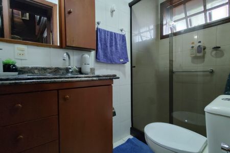 Casa de condomínio à venda com 154m², 3 quartos e 2 vagasBanheiro Social