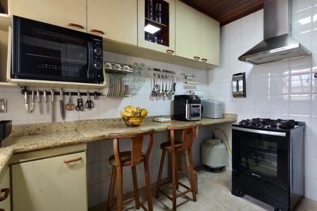 Casa de condomínio à venda com 154m², 3 quartos e 2 vagasCozinha - Armários