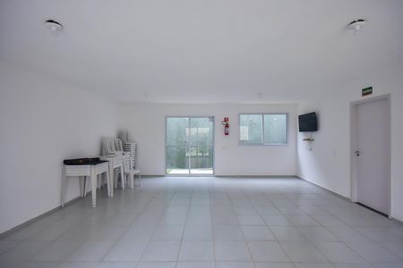 Apartamento para alugar com 42m², 2 quartos e 1 vagaÁrea comum