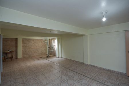 Casa à venda com 202m², 3 quartos e 6 vagasSalão