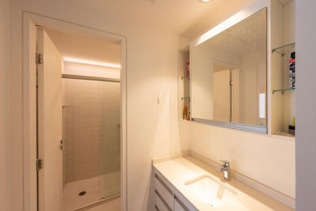 Apartamento à venda com 40m², 1 quarto e 1 vaga Apartamento à venda com 40m², 1 quarto e 1 vagaBanheiro Social