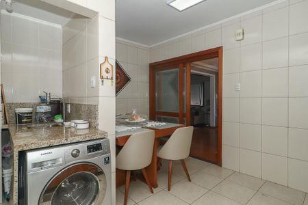 Apartamento para alugar com 95m², 2 quartos e 2 vagasCozinha