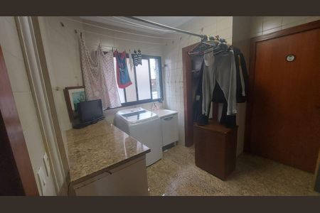 Apartamento à venda com 230m², 4 quartos e 2 vagas