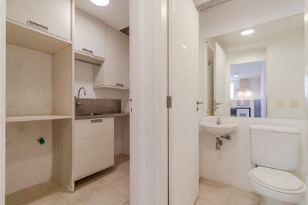 Apartamento à venda com 211m², 2 quartos e 2 vagasÁrea de Serviço