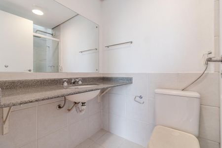 Apartamento à venda com 211m², 2 quartos e 2 vagasBanheiro da Suíte 2
