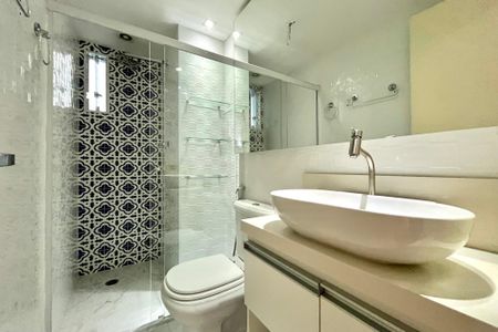 Apartamento à venda com 92m², 3 quartos e 2 vagas Apartamento à venda com 92m², 3 quartos e 2 vagasCorredor