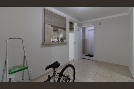Sala de apartamento para alugar com 2 quartos, 43m² em Jardim Santa Teresinha, São Paulo