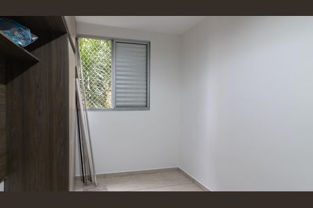 Quarto 1 de apartamento para alugar com 2 quartos, 43m² em Jardim Santa Teresinha, São Paulo