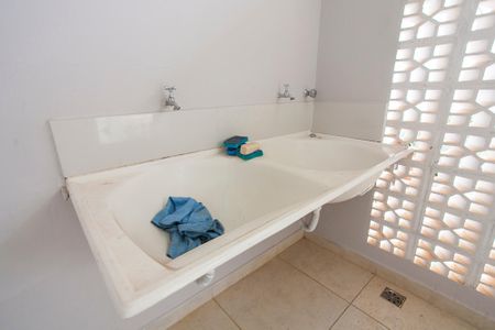 Casa para alugar com 256m², 4 quartos e 4 vagas Casa para alugar com 256m², 4 quartos e 4 vagasÁrea de Serviço