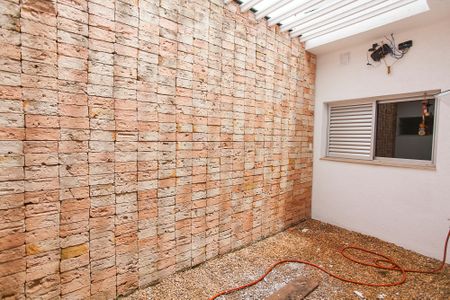 Casa para alugar com 256m², 4 quartos e 4 vagas Casa para alugar com 256m², 4 quartos e 4 vagasVaranda