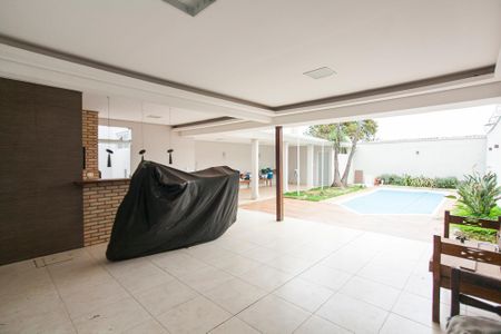 Casa para alugar com 256m², 4 quartos e 4 vagas Casa para alugar com 256m², 4 quartos e 4 vagasChurrasqueira