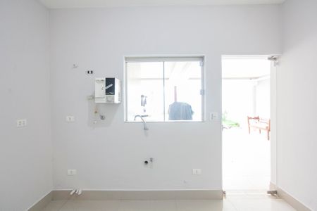 Casa para alugar com 256m², 4 quartos e 4 vagas Casa para alugar com 256m², 4 quartos e 4 vagasCozinha