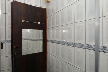 Casa à venda com 100m², 5 quartos e 1 vagaCasa 2 - Banheiro