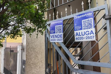 Casa à venda com 100m², 5 quartos e 1 vagaFachada