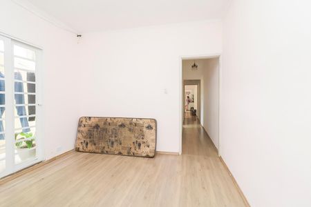 Casa à venda com 100m², 5 quartos e 1 vagaCasa 1 - Quarto 1 - Suíte