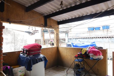 Casa à venda com 100m², 5 quartos e 1 vagaCasa 2 - Área de Serviço