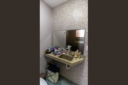 Casa à venda com 325m², 4 quartos e 3 vagas