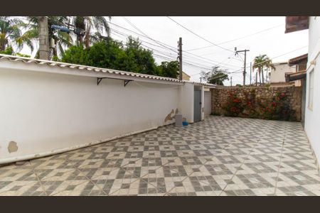 Casa à venda com 325m², 4 quartos e 3 vagas